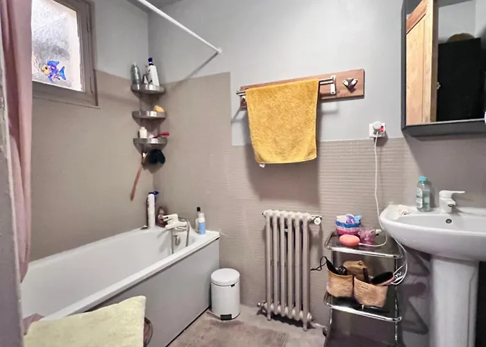 Au Petit Bonheur Bed and breakfast 4*